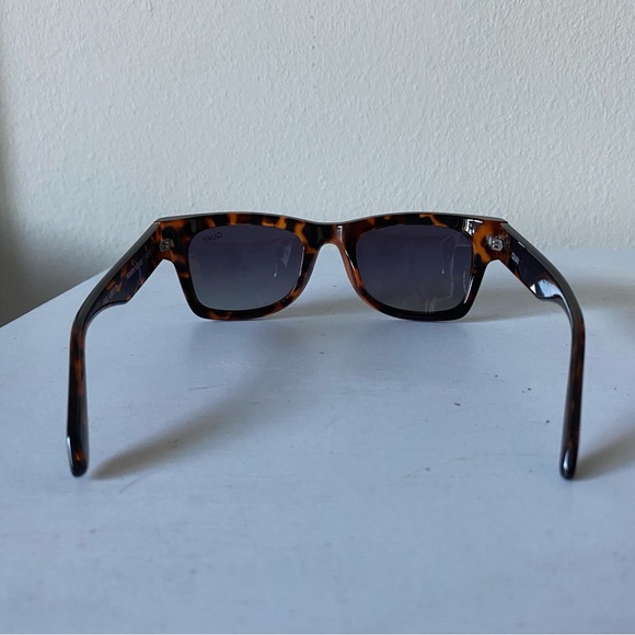 NEW Quay Polarized Tortoise Shell Sunglasses Makin Moves - Picture 5 of 6